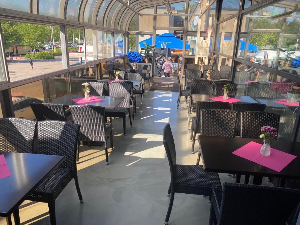 Hotel Tikkurila Вантаа Екстер'єр фото